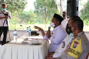 Jalanan Ditutup dan Disekat, Driver Ojol Sambat ke Bupati Gresik