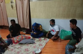 Muat Kayu dari Kalimantan, Perahu Motor Tenggelam di Perairan Bawean