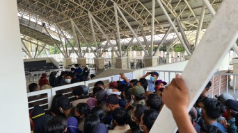 Pimpinan DPRD Gresik Soroti Kerumunan Antre Vaksin di Gedung WEP