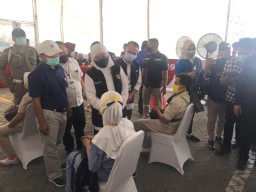 Bukan Program Vaksin Gotong Royong, Pabrik Mie Sedap Dapat Jatah Vaksin dari Pemprov