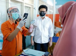 Wagub Emil Pastikan Penyaluran BST Tidak Menyertakan Syarat Bukti Vaksinasi
