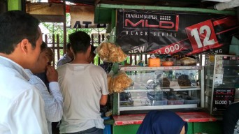 Langgar PPKM Divonis Denda Rp 100 Ribu, Pelanggan Warung Isor Nongko Patungan Bayar