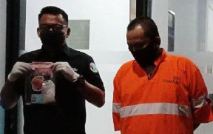 Kurir Narkoba Kota Malang Ngaku Dibayar Rp 2 Juta Untuk Kirim 1 Ons Sabu dan Incip Gratis