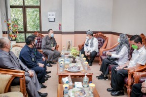 Ikuti Isbat Nikah, 450 Pasangan Suami Istri di Jember Telah Sah Secara Hukum Negara