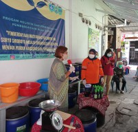 PHP2D Universitas PGRI Adi Buana Surabaya Luncurkan Program Eco Enzym