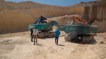 Galian C Ilegal di Panceng Gresik Digerebek Polisi