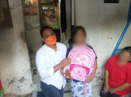 Terhambat Administrasi, Bocah Kelas 2 SD di Surabaya Ini Tak Tersentuh Bantuan Pemerintah