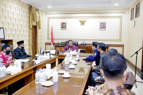 Seluruh RT&RW di Kabupaten Jember Terima BPJS Ketenagakerjaan