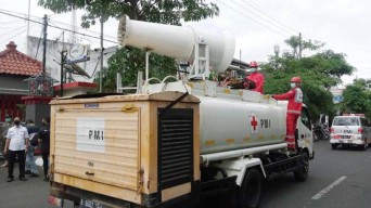 Lebih Dari 20.000 Liter Eco Enzim Disemprotkan di Kabupaten Tulungagung