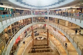 Mulai Ada Kelonggaran, Anak Usia di Bawah 12 Tahun Boleh Masuk Mal di Surabaya