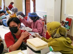 Vaksinasi di Ponorogo, Dinkes Buka Pendaftaran 15 Menit, Kuota Habis