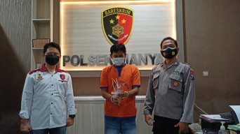 Ngeban Sambil Nyabu di Kabin, Sopir Truk Warna Hijau Asal Cerme Gugup Saat Digerebek Polisi