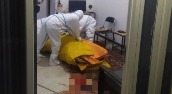 Mayat Membusuk di Royal Park Regency Diduga Sudah Tiga Hari Meninggal