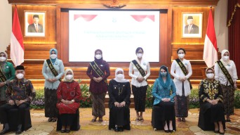 Gubernur Khofifah Minta Setiap Desa di Jatim Miliki PAUD