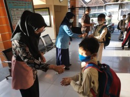 Pertahankan Program Unggulan Saat Pandemi Covid-19, Target SD YIMI Ikuti 30 Kejuaraan Setiap Semester
