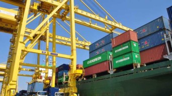 Pelindo Operasikan 4 Sub Holding dan Targetkan Pendapatan Rp 7,4 triliun