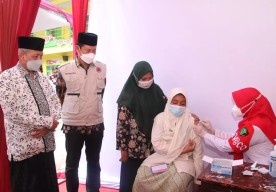 Vaksinasi di Lamongan Mendekati 50 Persen
