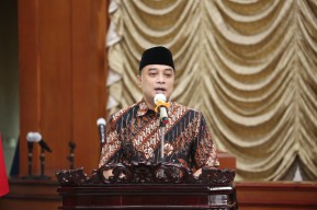 Peringati Maulid Nabi Muhammad SAW, Wali Kota Eri Minta Doa Restu untuk Kemaslahatan Warga Surabaya