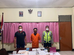 Praktik Suntik Putih Ilegal di Gresik Digerebek, Pelakunya Ternyata Tukang Potong Rambut