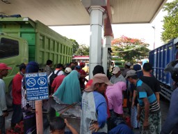 Solar Subsidi di Gresik Langka, Nelayan dan Petambak Kelimpungan