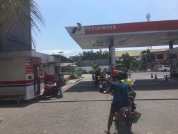 Kelangkaan Solar Masih Berlanjut, Sejumlah Nelayan Kelimpungan