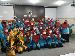 Menilik Sistem Pembelajaran di SMP YIMI, Ada Kelas Khusus Bahasa Inggris Bagi Guru dan Siswa