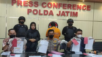 Ngaku Bisa Loloskan Jadi Polisi, Pria Ini Akhirnya Diringkus Polda Jatim