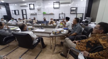 Hearing Lintas Komisi Dengan Warga KBD dan Pemdes Petiken