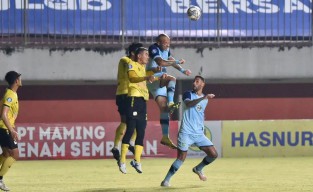Persela dan Barito Putera Bermain Imbang di Stadion Maguwoharjo