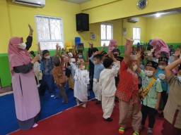 Keseruan KB-TK YIMI Peringati Maulid Nabi, Belajar, Berprestasi dan Berbagi