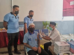 Jamin Kesehatan Warga Binaan, Rutan Gresik Lakukan Vaksinasi