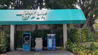 Tertarik Bisnis Pengisian Mobil Listrik, Simak Aturannya Berikut Ini