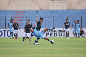 Sempat Imbang, Namun Persela Akhirnya Kalah dari Persikabo 4-2