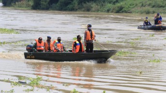 Kapolda Jatim Turun ke Lokasi Perahu Tenggelam di Bojonegoro