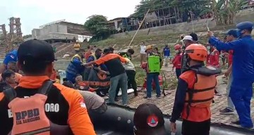 1 Korban Perahu Tenggelam Ditemukan Meninggal Jenis Kelamin Laki-laki