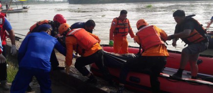 Satu Lagi Korban Perahu Terbalik di Bojonegoro Ditemukan Meninggal
