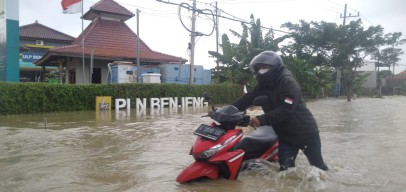 Kali Lamong Meluap, Banjir Langganan Datang Lagi Melanda Dua Kecamatan di Gresik