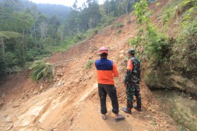 Longsor di Tugurejo Ponorogo, Warga Harus Memutar