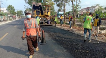 Mulai Besok Hingga 15 Desember Ruas Kapas-Balen Bojonegoro Diperbaiki