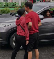 Viral! Video Istri Marahi Suami Bawa Pelakor