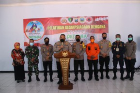 Siaga Bencana, Biddokes Polda dan Polres Nganjuk Bersama Warga, Ikuti Pelatihan Kesiapsiagaan Bencana
