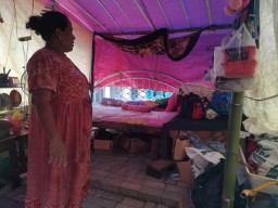 Jeritan Sedih Pengungsi Banjir Gresik