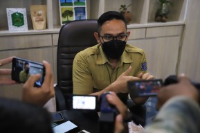Pemkot Surabaya Gelar Vaksinasi Khusus Anak SD Usia 6-11 Tahun