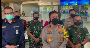 Waspada Omicron! Pemerintah Terapkan Pengetatan di Bandara, PLBN dan Pelabuhan Laut