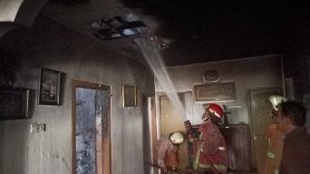 Cas HP Korslet, Rumah Kos di Tulungagung Terbakar