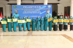 Lantik 11 Ketua PKK Kecamatan, Ning Sasha Minta Semua Kompak Kerja Untuk Sidoarjo