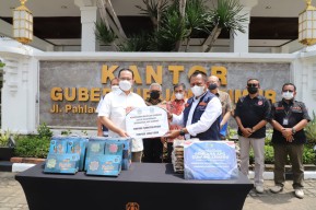 Pemprov Jatim Terima Bantuan Ribuan Alat Sholat dari Sumut Untuk Korban Erupsi Semeru