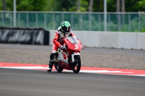 Pebalap Binaan AHM, Fadillah Arbi Resmi Bersaing di FIM Moto3 2022