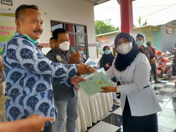 DPRD Pasuruan Serahkan 2.500 Sertifikat