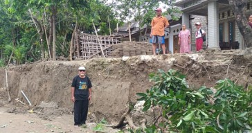 Tanggul Bengawan Solo di Kanor Bojonegoro Ambles 2,5 Meter